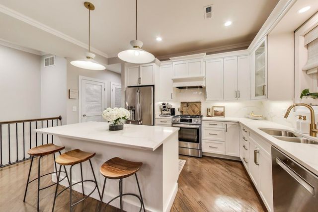 1533 N Cleveland Avenue 1S, Chicago, IL 60610