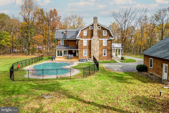 17345 RAVEN ROCKS RD, Bluemont, VA 20135