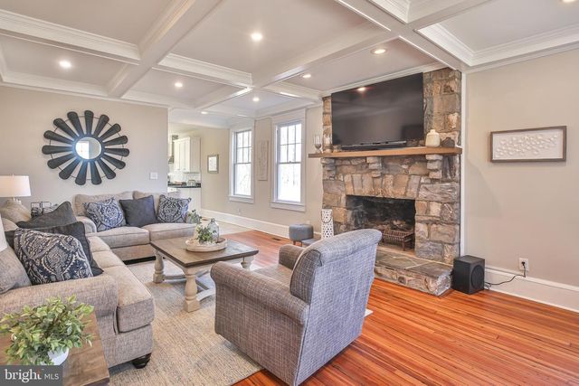 17345 RAVEN ROCKS RD, Bluemont, VA 20135