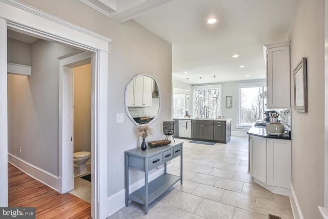 17345 RAVEN ROCKS RD, Bluemont, VA 20135