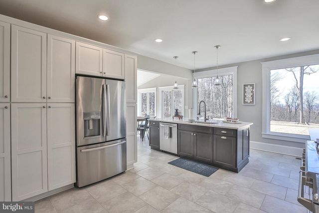 17345 RAVEN ROCKS RD, Bluemont, VA 20135
