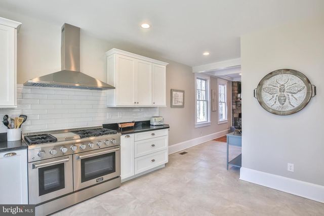 17345 RAVEN ROCKS RD, Bluemont, VA 20135