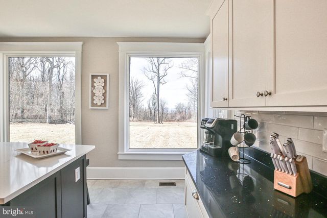 17345 RAVEN ROCKS RD, Bluemont, VA 20135