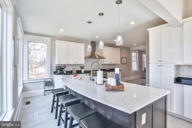 17345 RAVEN ROCKS RD, Bluemont, VA 20135