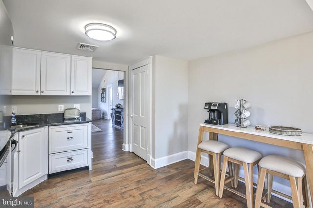 17345 RAVEN ROCKS RD, Bluemont, VA 20135