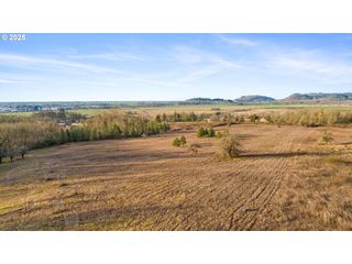 Diamond Ridge Loop, Eugene, OR 97408