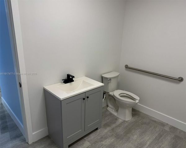 9447 SW 56th St 9447-49, Miami, FL 33165