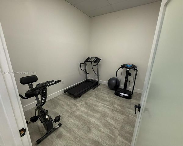 9447 SW 56th St 9447-49, Miami, FL 33165