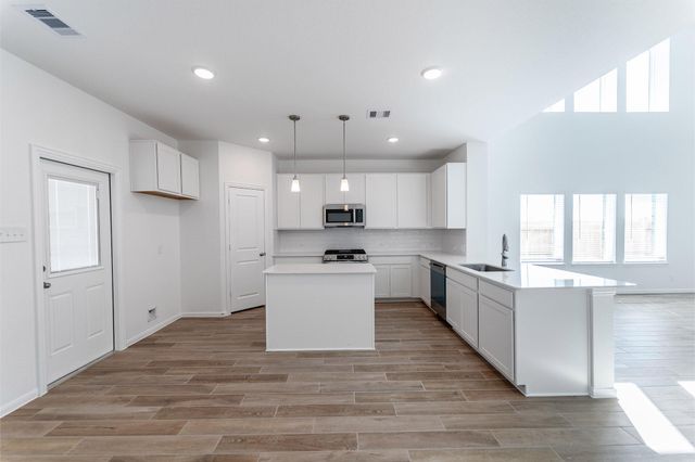 427 Hazy Meadows Drive, Beasley, TX 77417
