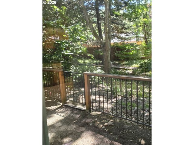 2562 BRITTANIA Pl, Eugene, OR 97405