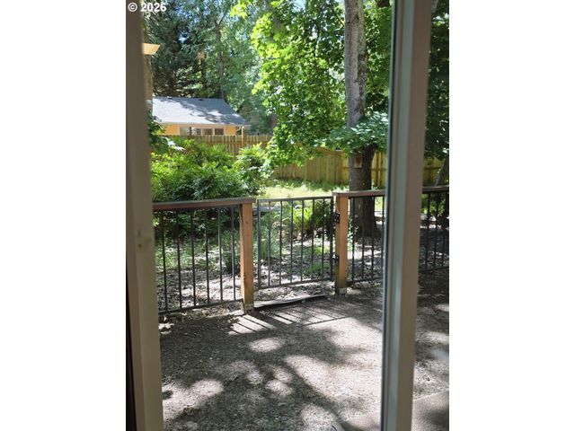 2562 BRITTANIA Pl, Eugene, OR 97405
