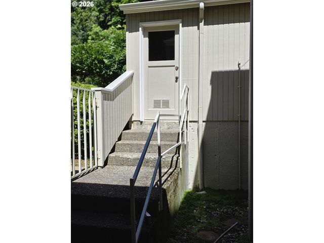 2562 BRITTANIA Pl, Eugene, OR 97405