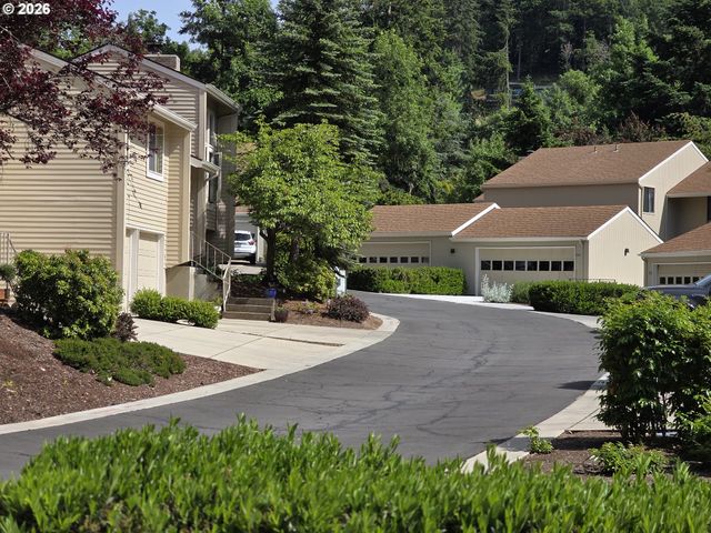 2562 BRITTANIA Pl, Eugene, OR 97405