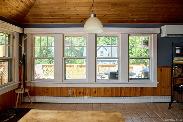 75 Brookside Road, New Paltz, NY 12561