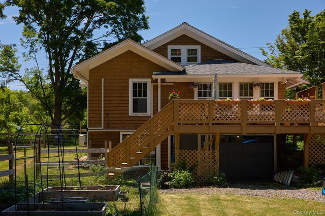 75 Brookside Road, New Paltz, NY 12561