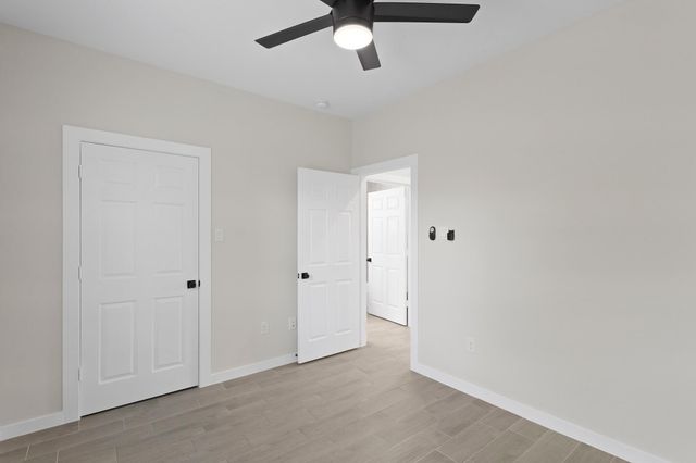 5544 Shreveport Boulevard B, Houston, TX 77028