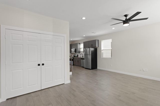 5544 Shreveport Boulevard B, Houston, TX 77028