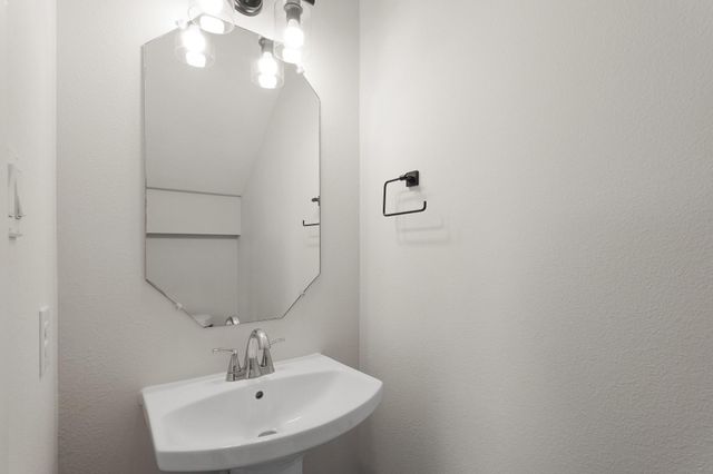 5544 Shreveport Boulevard B, Houston, TX 77028