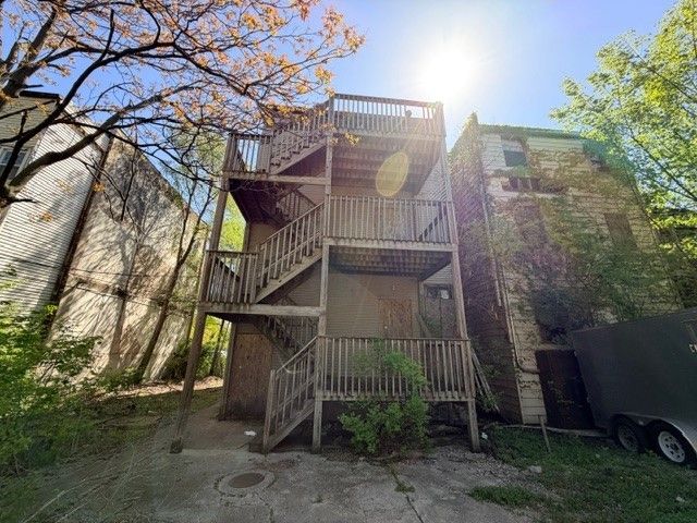 10522 S MARYLAND Avenue, Chicago, IL 60628