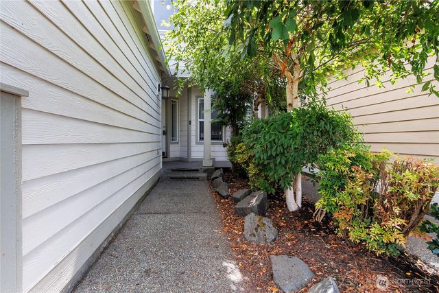6814 131st Street Ct E, Puyallup, WA 98373