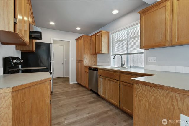 6814 131st Street Ct E, Puyallup, WA 98373