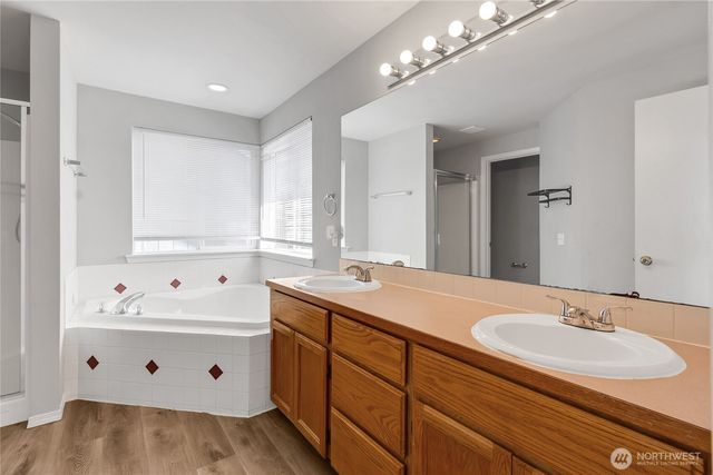 6814 131st Street Ct E, Puyallup, WA 98373