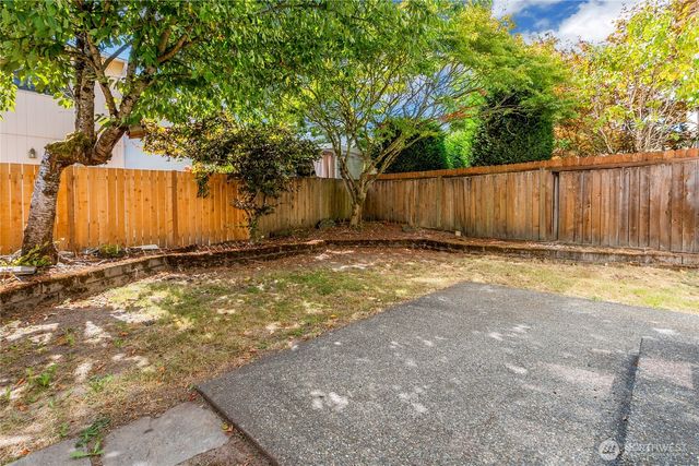 6814 131st Street Ct E, Puyallup, WA 98373