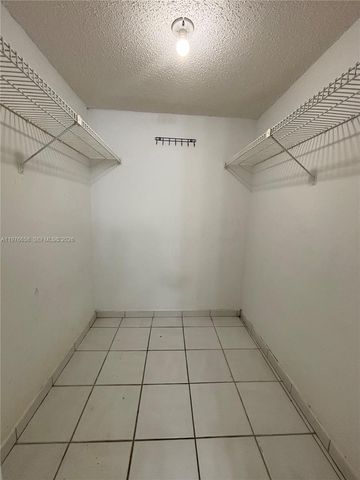 13701 Kendale Lakes Cir B-403, Miami, FL 33183