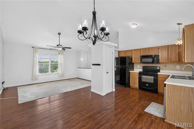633 Longhorn Drive, O'fallon, MO 63368