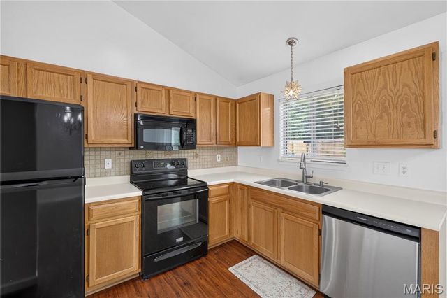 633 Longhorn Drive, O'fallon, MO 63368