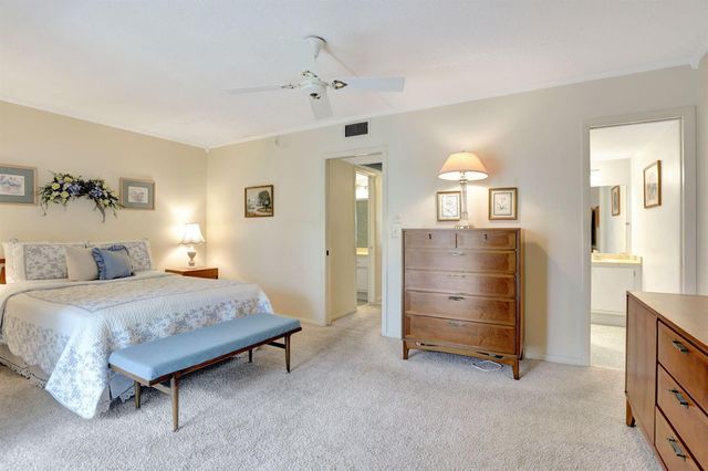 432 Grantham B, Deerfield Beach, FL 33442