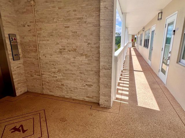 432 Grantham B, Deerfield Beach, FL 33442