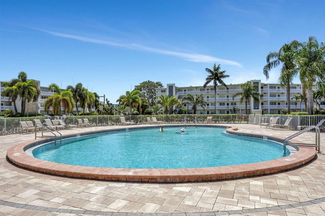 432 Grantham B, Deerfield Beach, FL 33442