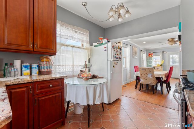 21 Mathews Street, Milford, CT 06460