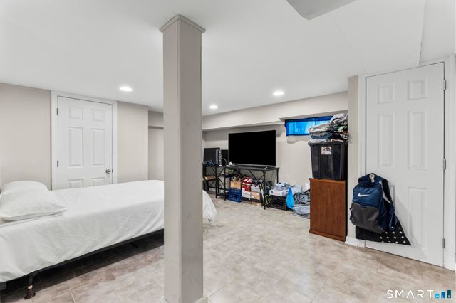 21 Mathews Street, Milford, CT 06460