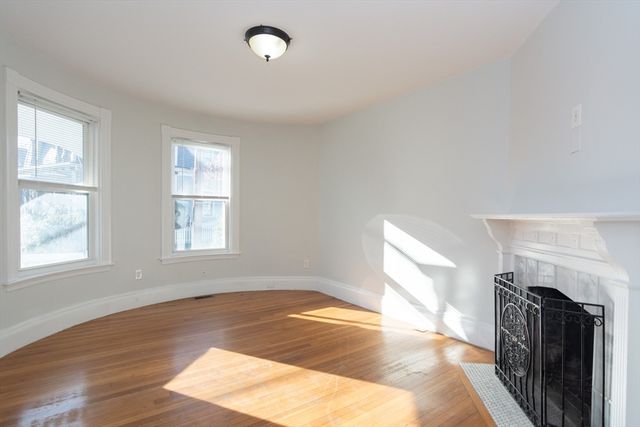65-67 Pearl St 1, Newton, MA 02458