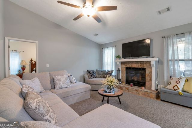 2000 Wendover Drive, Snellville, GA 30078