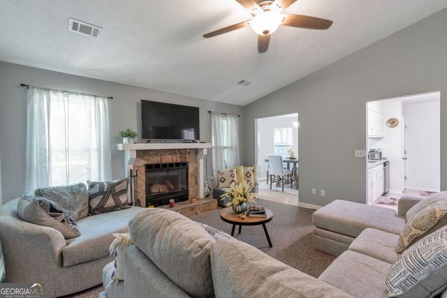 2000 Wendover Drive, Snellville, GA 30078