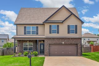 2863 McManus Cir, Clarksville, TN 37042