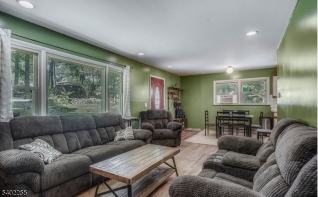 1 Stonewall Dr, Vernon Twp., NJ 07419