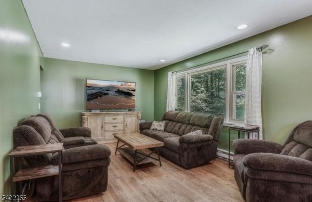 1 Stonewall Dr, Vernon Twp., NJ 07419