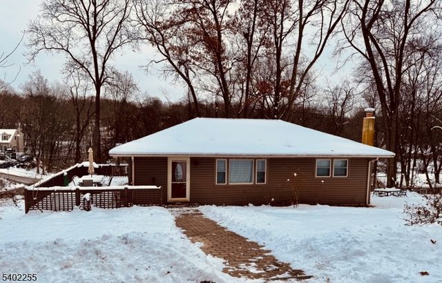 1 Stonewall Dr, Vernon Twp., NJ 07419