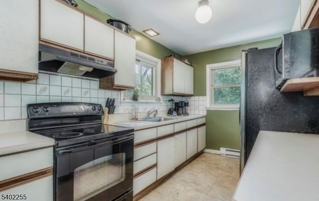 1 Stonewall Dr, Vernon Twp., NJ 07419