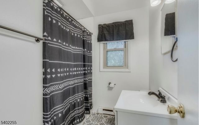 1 Stonewall Dr, Vernon Twp., NJ 07419