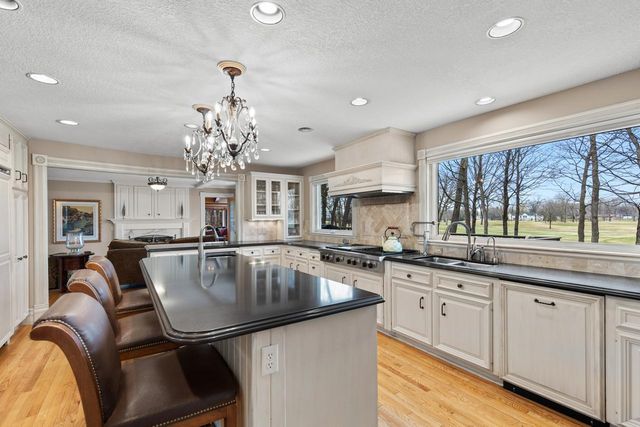 2890 Autumn Woods Drive, Chaska, MN 55318