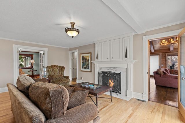 2890 Autumn Woods Drive, Chaska, MN 55318