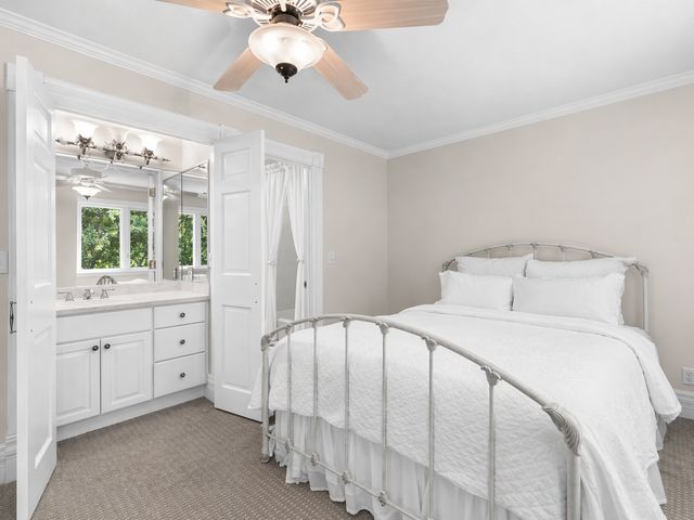 2890 Autumn Woods Drive, Chaska, MN 55318