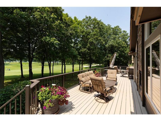 2890 Autumn Woods Drive, Chaska, MN 55318