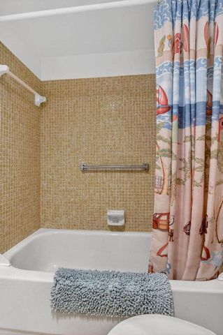 71 Islewood C Court C, Deerfield Beach, FL 33442