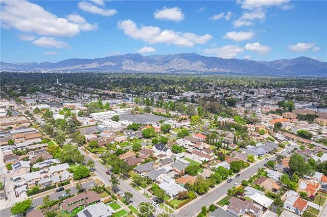 228 S El Molino, Alhambra, CA 91801